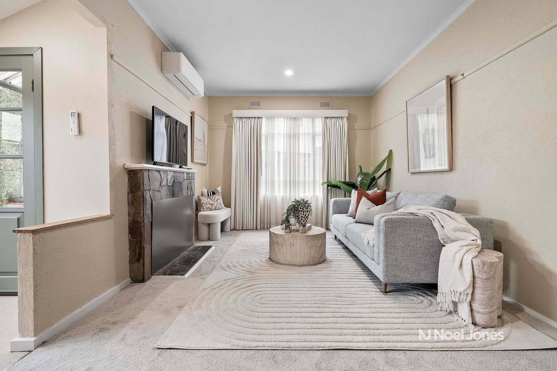 1/2 Linden Street, Box Hill South - Thumbnail 2