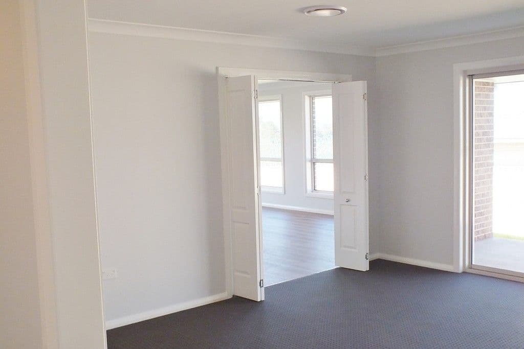 77 Graham Drive, Kelso - Thumbnail 3