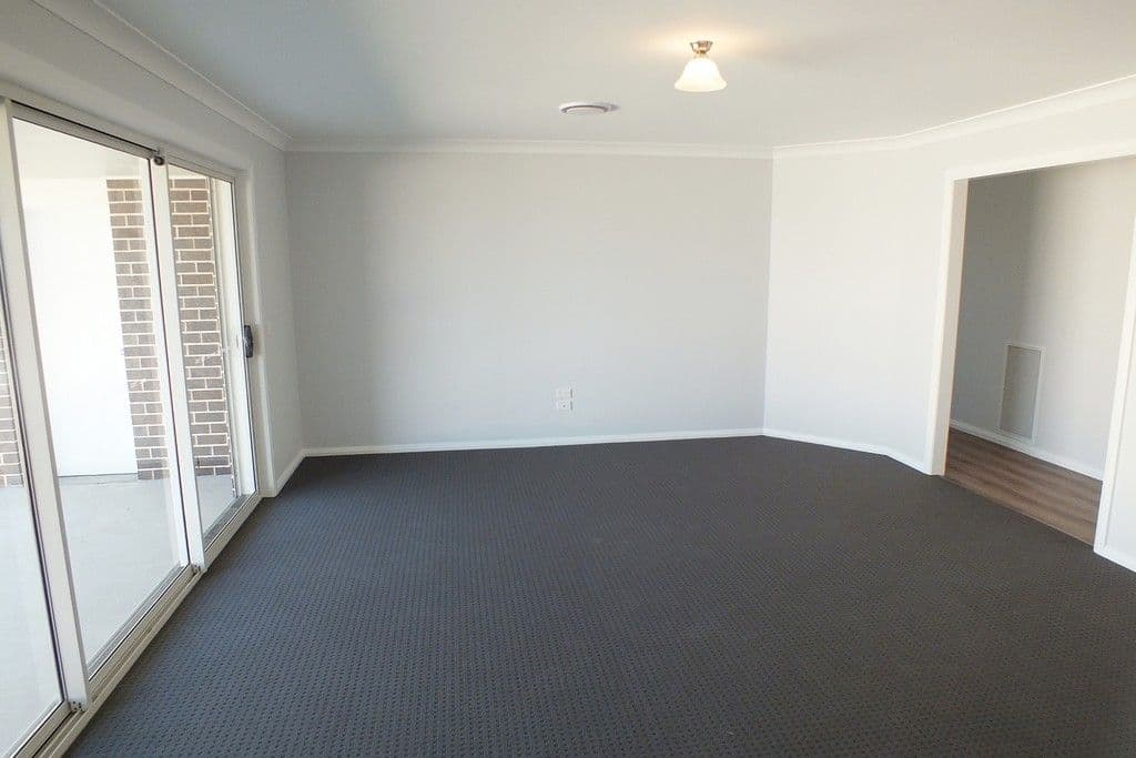 77 Graham Drive, Kelso - Thumbnail 5