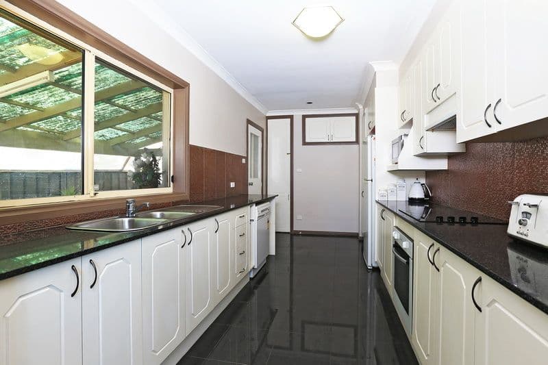50 Walsh Crescent, NORTH NOWRA NSW 2541, North Nowra - Thumbnail 2