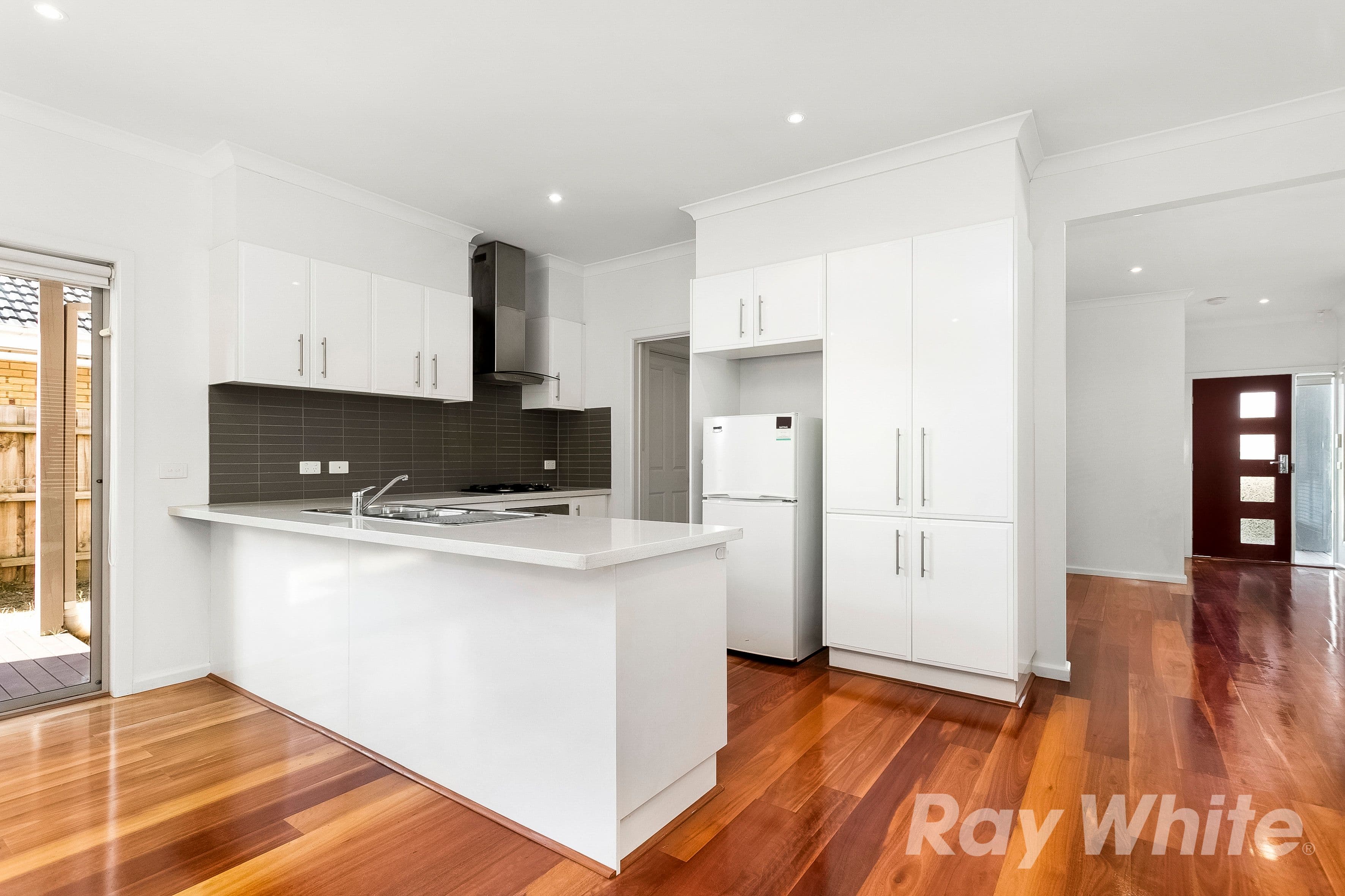 9 Madison Court, Mount Waverley VIC 3149, Mount Waverley - Thumbnail 3