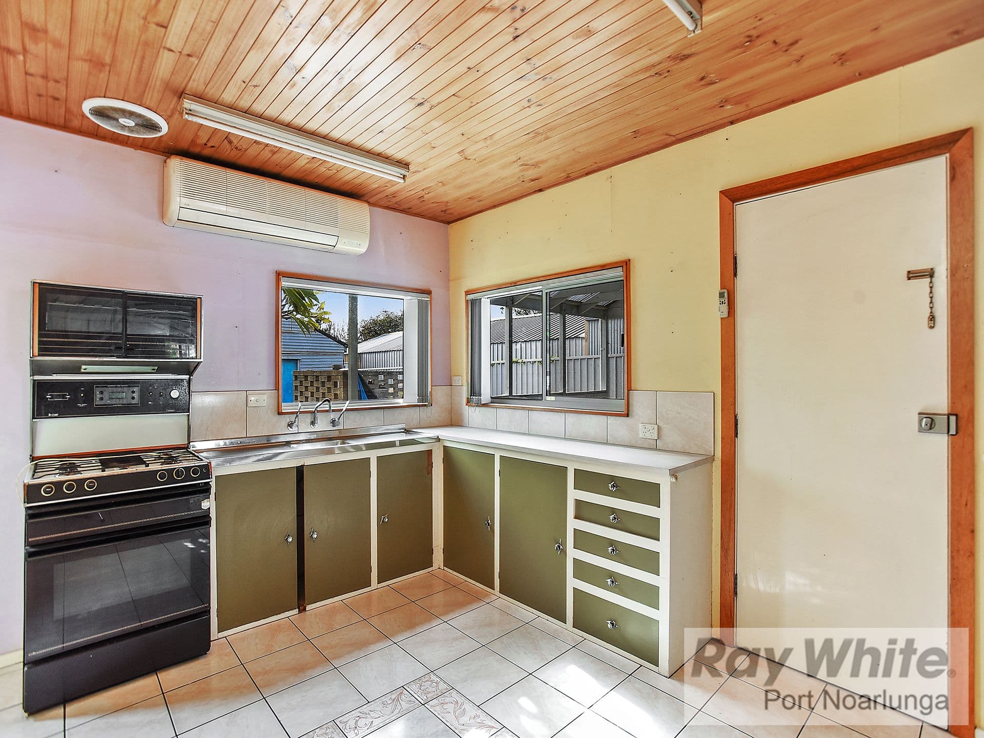 73 Benny Avenue, Port Noarlunga SA 5167, Port Noarlunga - Thumbnail 6