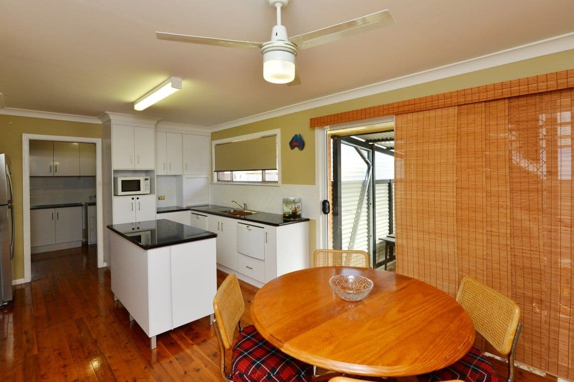 1 Walker Street, HARRISTOWN QLD 4350, Harristown - Thumbnail 2