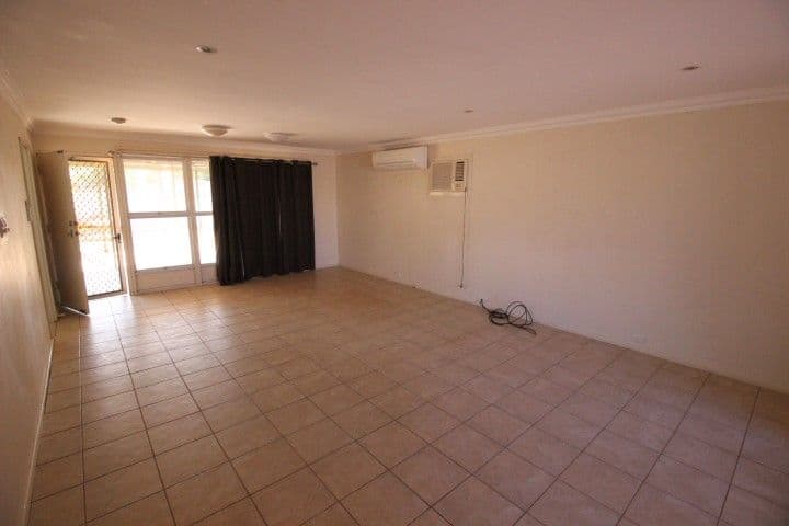 75 Limpet Crescent, South Hedland WA 6722, South Hedland - Thumbnail 3