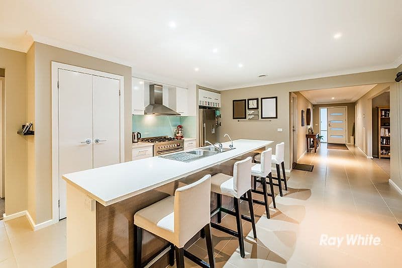 66 Bradford Drive, Cranbourne East VIC 3977, Cranbourne East - Thumbnail 4