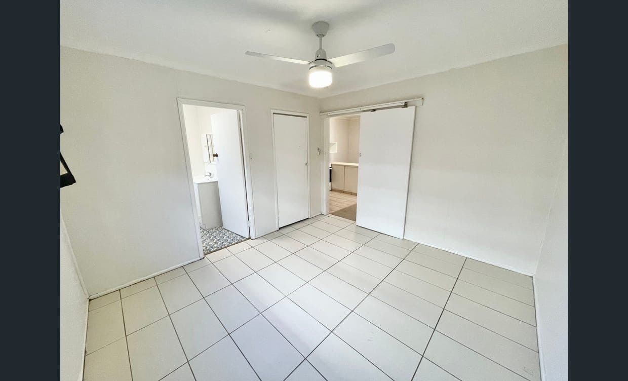7 Leonard Avenue, Surfers Paradise QLD 4217, Surfers Paradise - Thumbnail 2