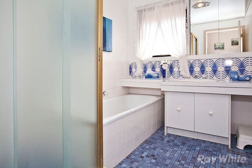 4 Fernly Court, WHEELERS HILL VIC 3150, Wheelers Hill - Thumbnail 7