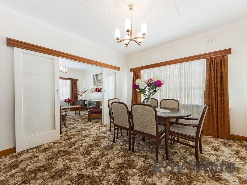 28 Collins Street, St Albans VIC 3021, St Albans - Thumbnail 3