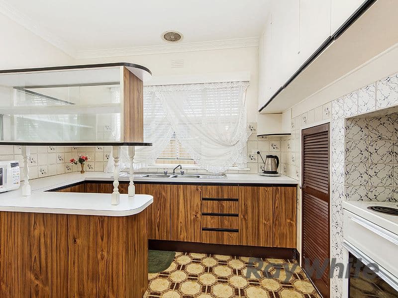 28 Collins Street, St Albans VIC 3021, St Albans - Thumbnail 5