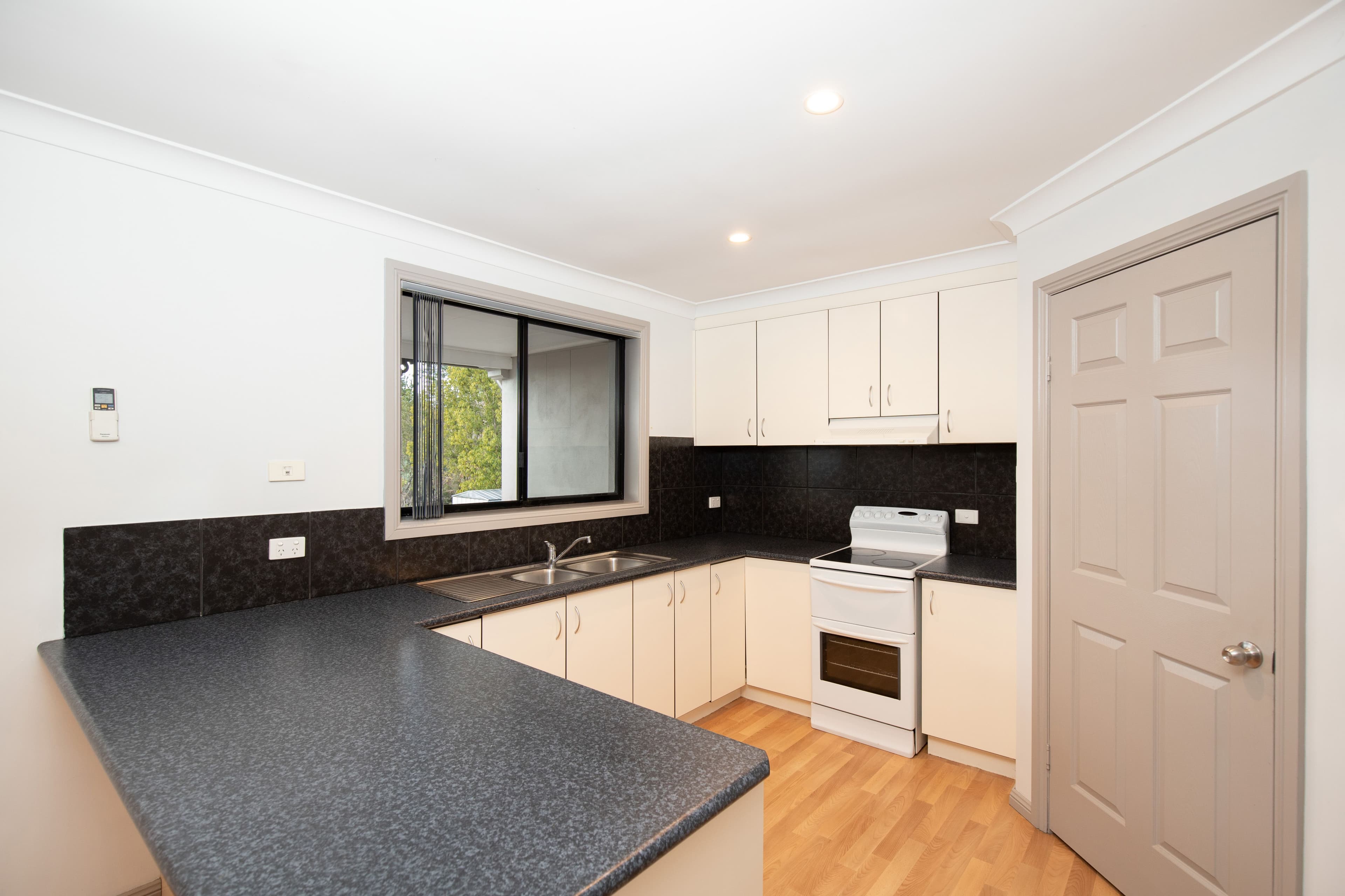 24 Carter Crescent, Gloucester - Thumbnail 4