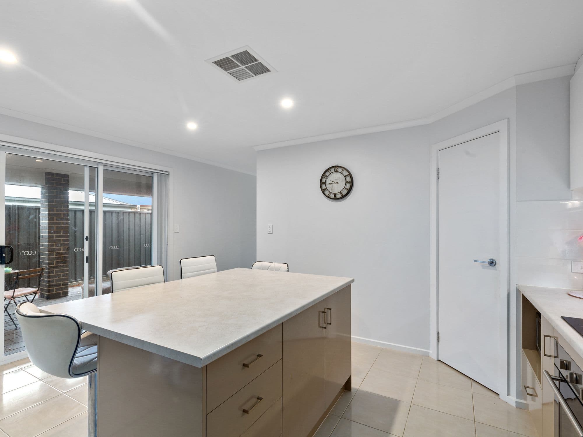 17 Mark Street, Happy Valley SA 5159, Happy Valley - Thumbnail 8