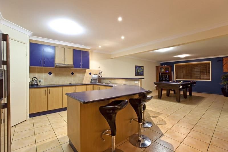 10 Torquay Road, REDLAND BAY QLD 4165, Redland Bay - Thumbnail 4
