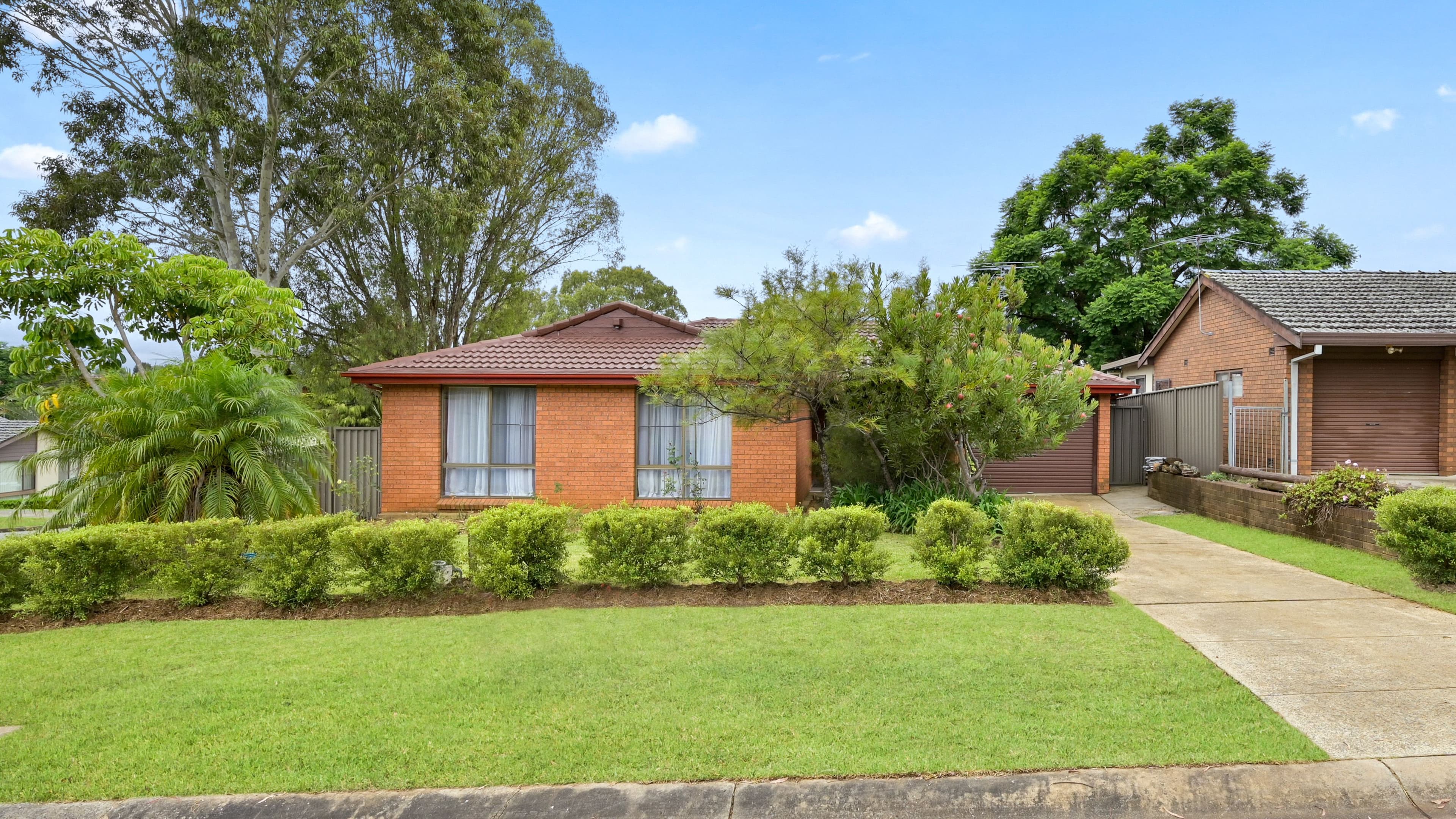 1 Charmian Place, Rosemeadow NSW 2560, Rosemeadow - Thumbnail 2