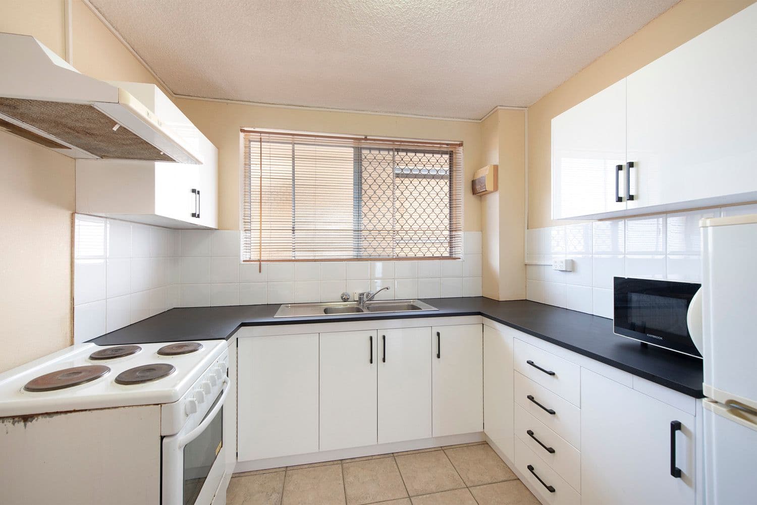 24 Brighton Road, Highgate Hill QLD 4101, Highgate Hill - Image 1