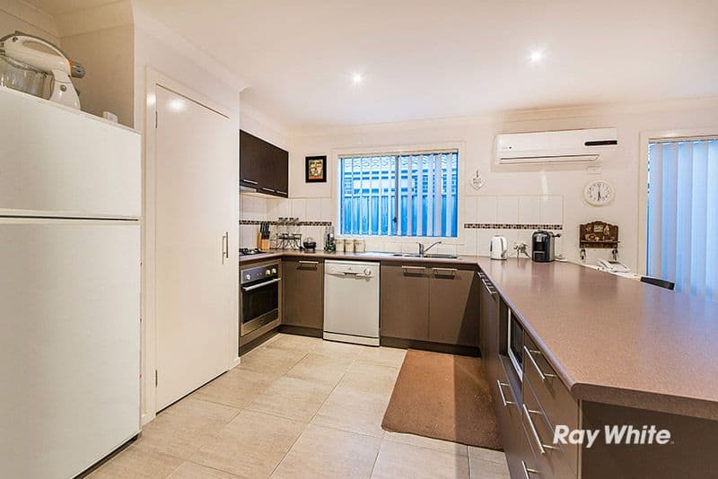 23 Ogle Way, Cranbourne North VIC 3977, Cranbourne North - Thumbnail 2