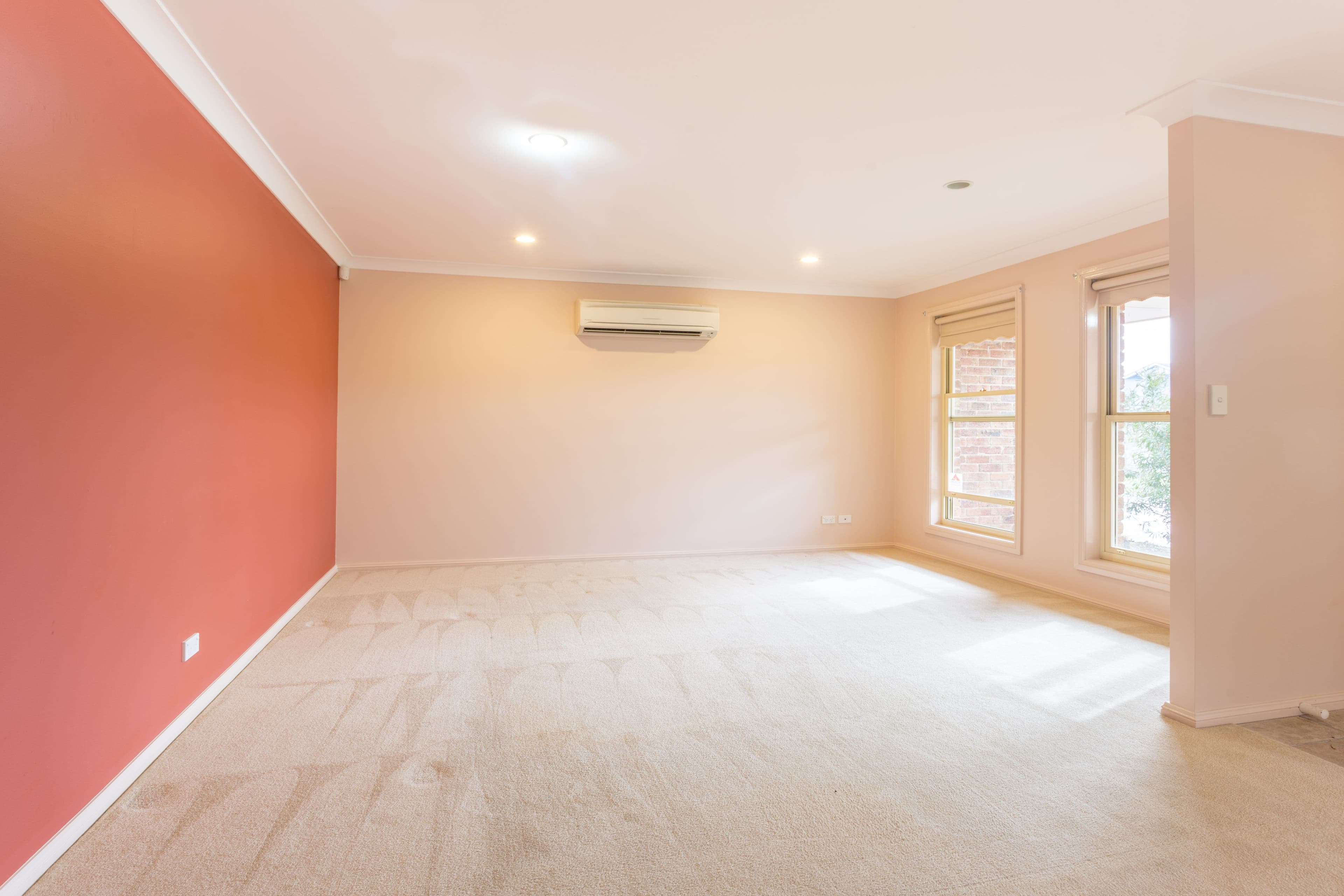 11 Brooklands Drive, Orange - Thumbnail 2