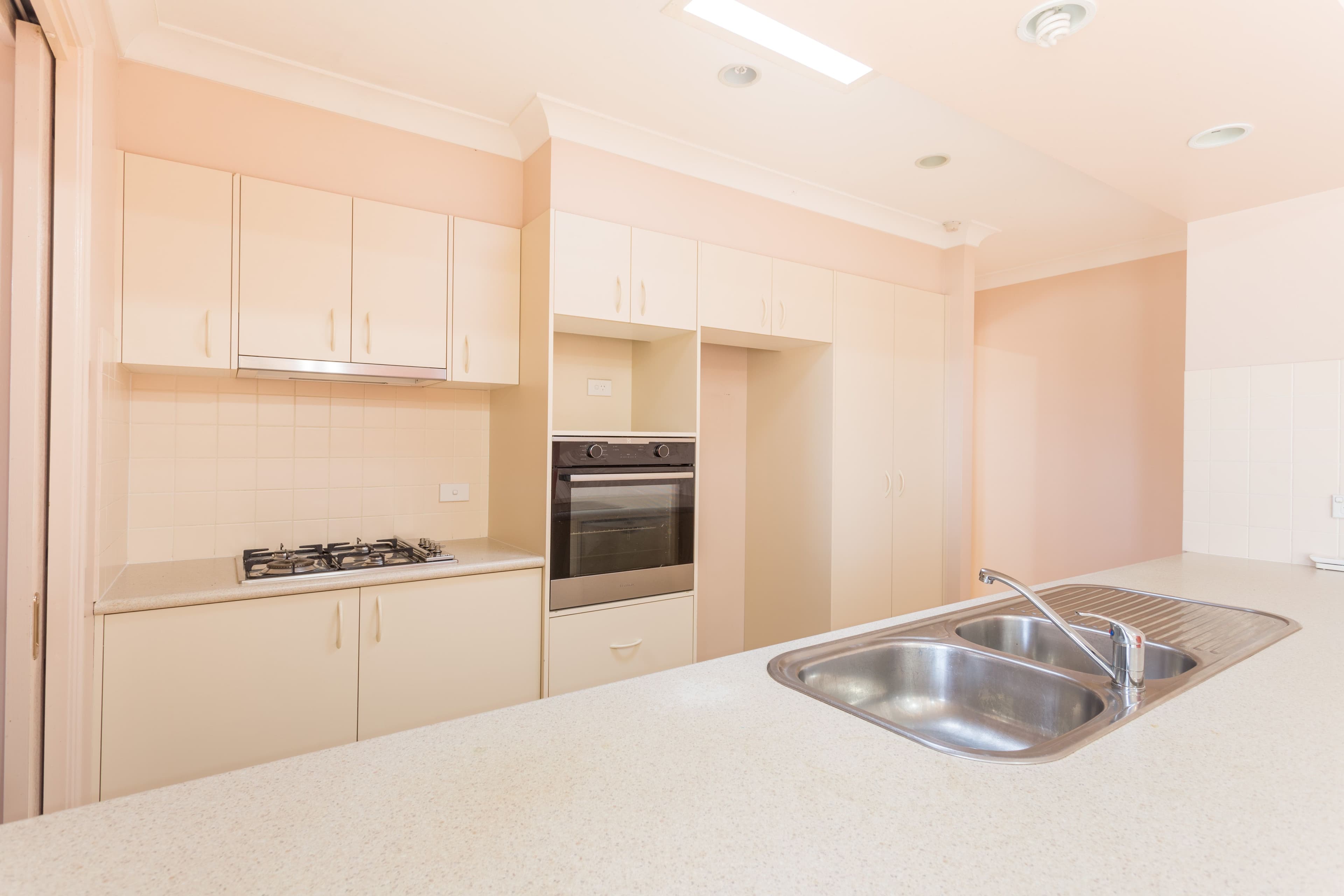 11 Brooklands Drive, Orange - Thumbnail 4
