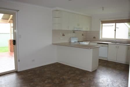 15 Matthew Court, COROWA NSW 2646, Corowa - Thumbnail 8