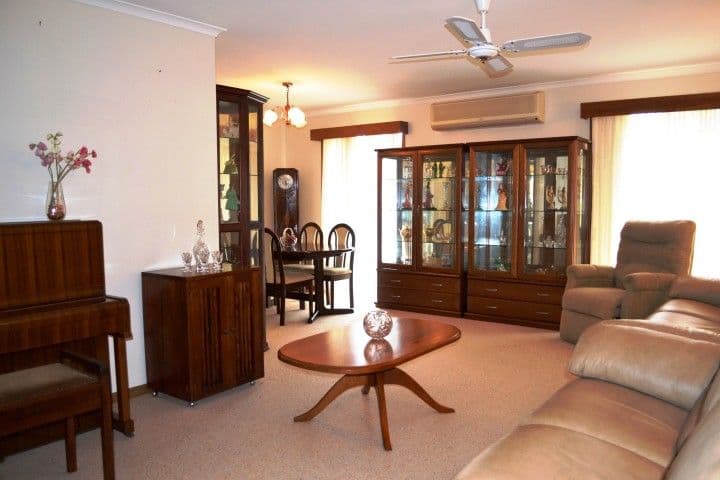 10 Meledie Avenue, KAWUNGAN QLD 4655, Kawungan - Image 1