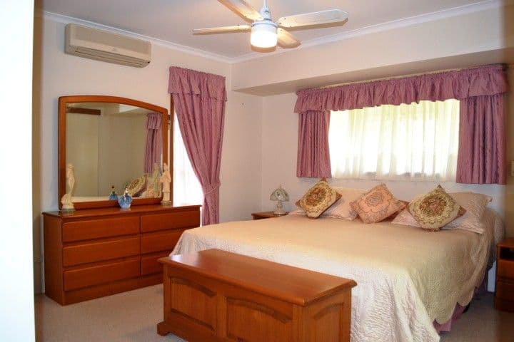 10 Meledie Avenue, KAWUNGAN QLD 4655, Kawungan - Thumbnail 4