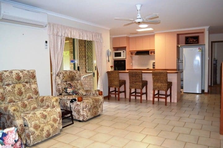 10 Meledie Avenue, KAWUNGAN QLD 4655, Kawungan - Thumbnail 6