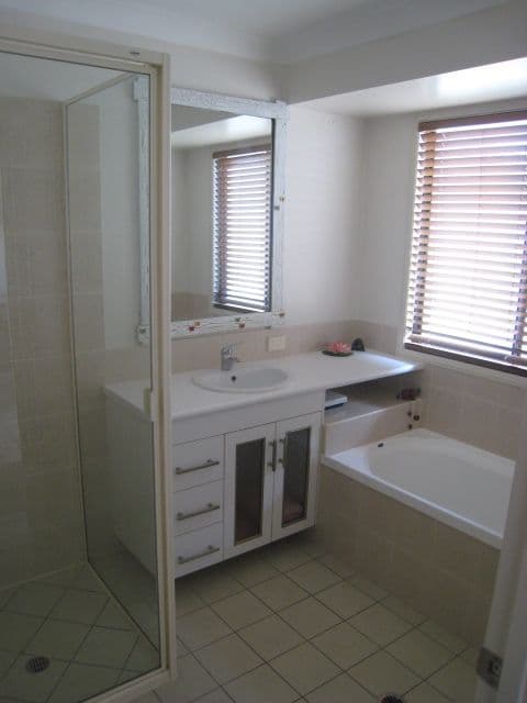 17 Cook Close, Emerald QLD 4720, Emerald - Thumbnail 4