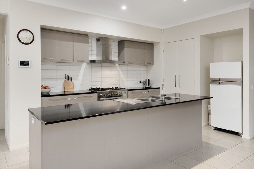 3 Kalatha Street, South Morang VIC 3752, South Morang - Thumbnail 2