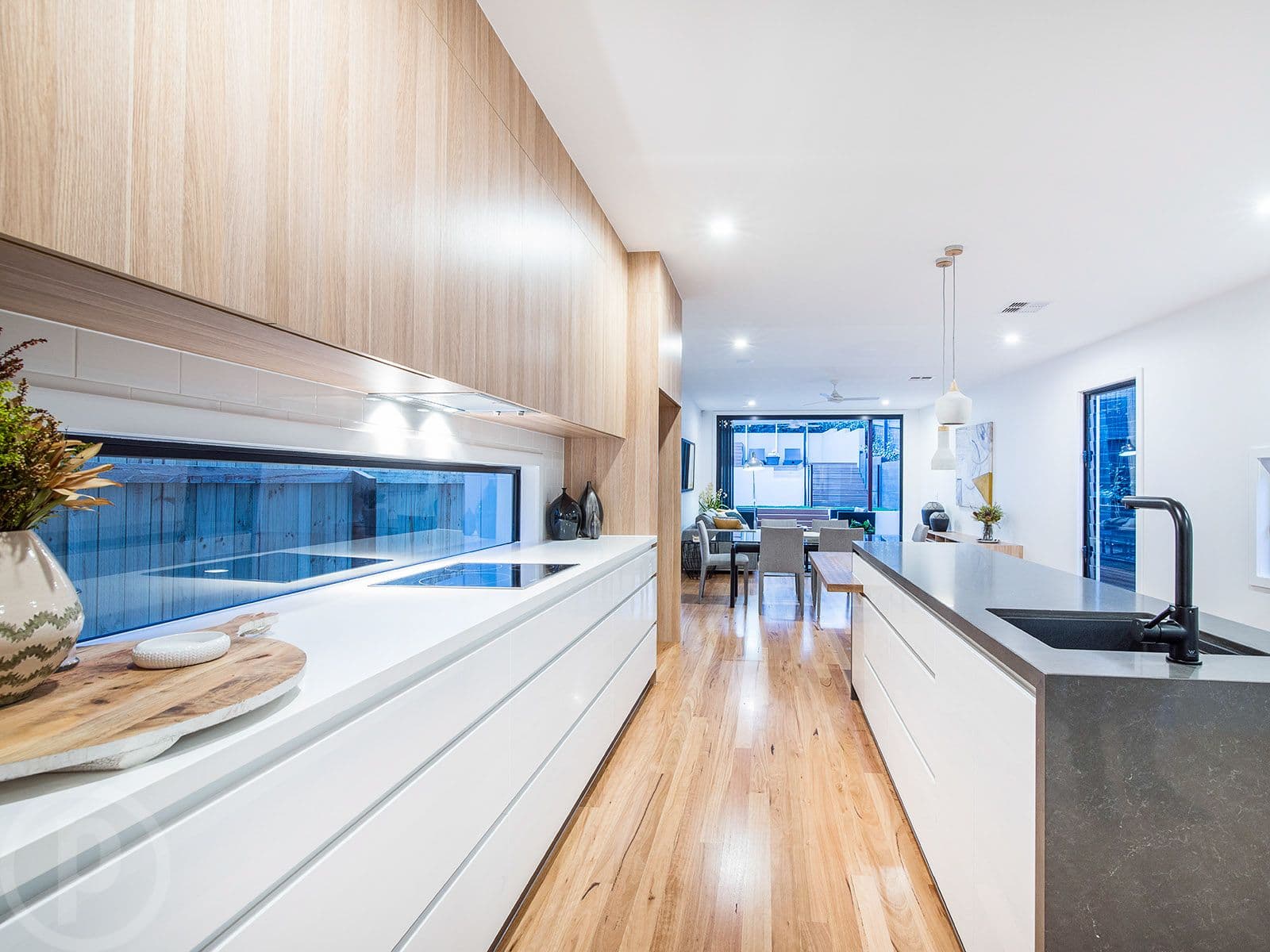 31 Arc Street, Coorparoo QLD 4151, Coorparoo - Image 1