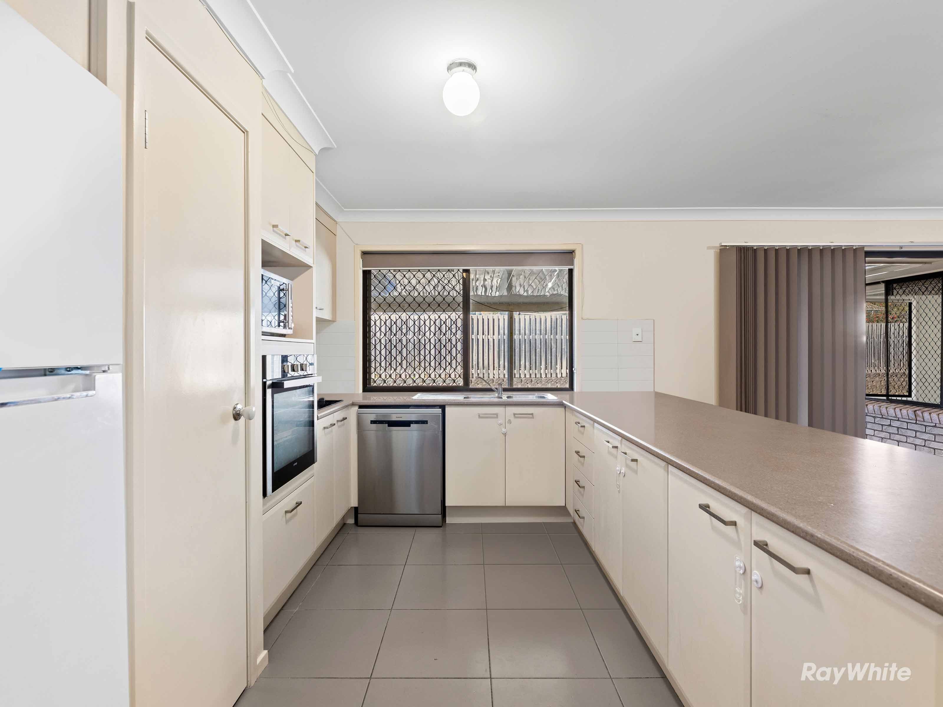 12 Willowood Place, Fernvale QLD 4306, Fernvale - Thumbnail 4