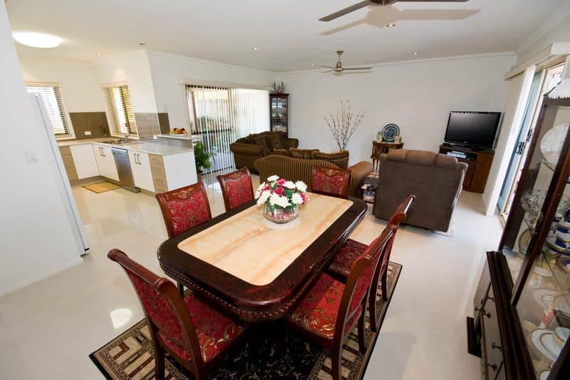 4 Stevenson Court, Carindale, QLD, 4152, Carindale - Thumbnail 3