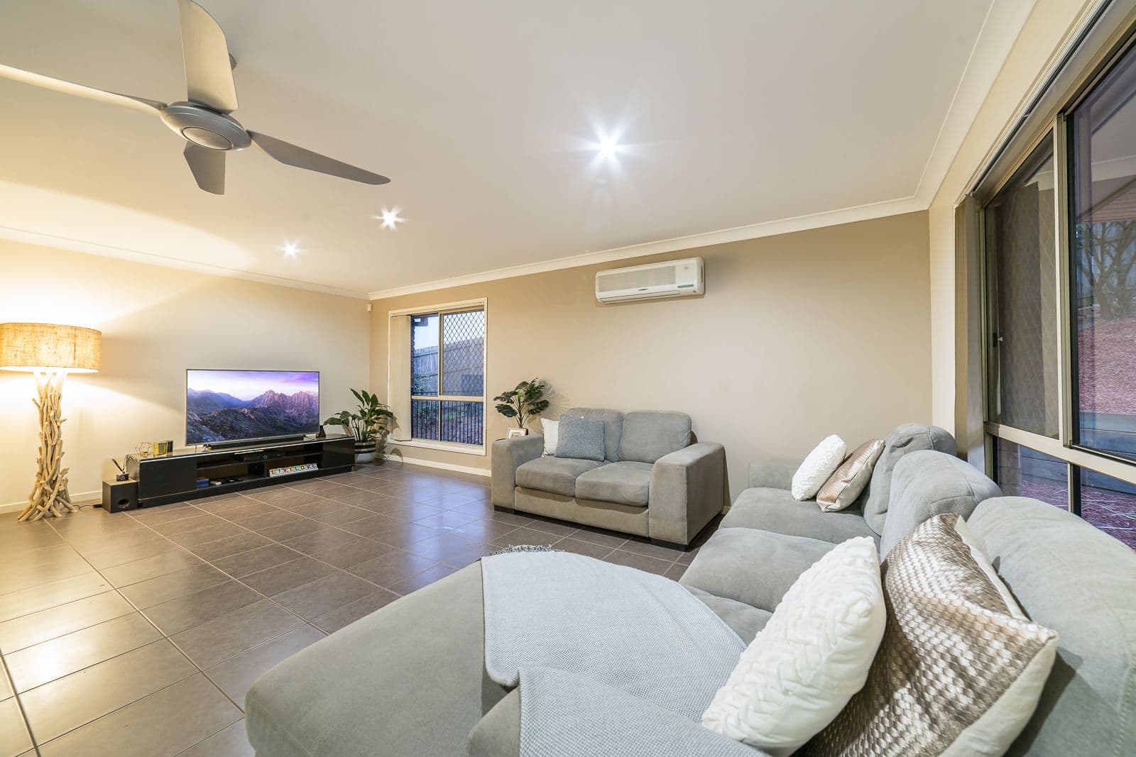 37 Bluetail Crescent, Upper Coomera QLD 4209, Upper Coomera - Thumbnail 2