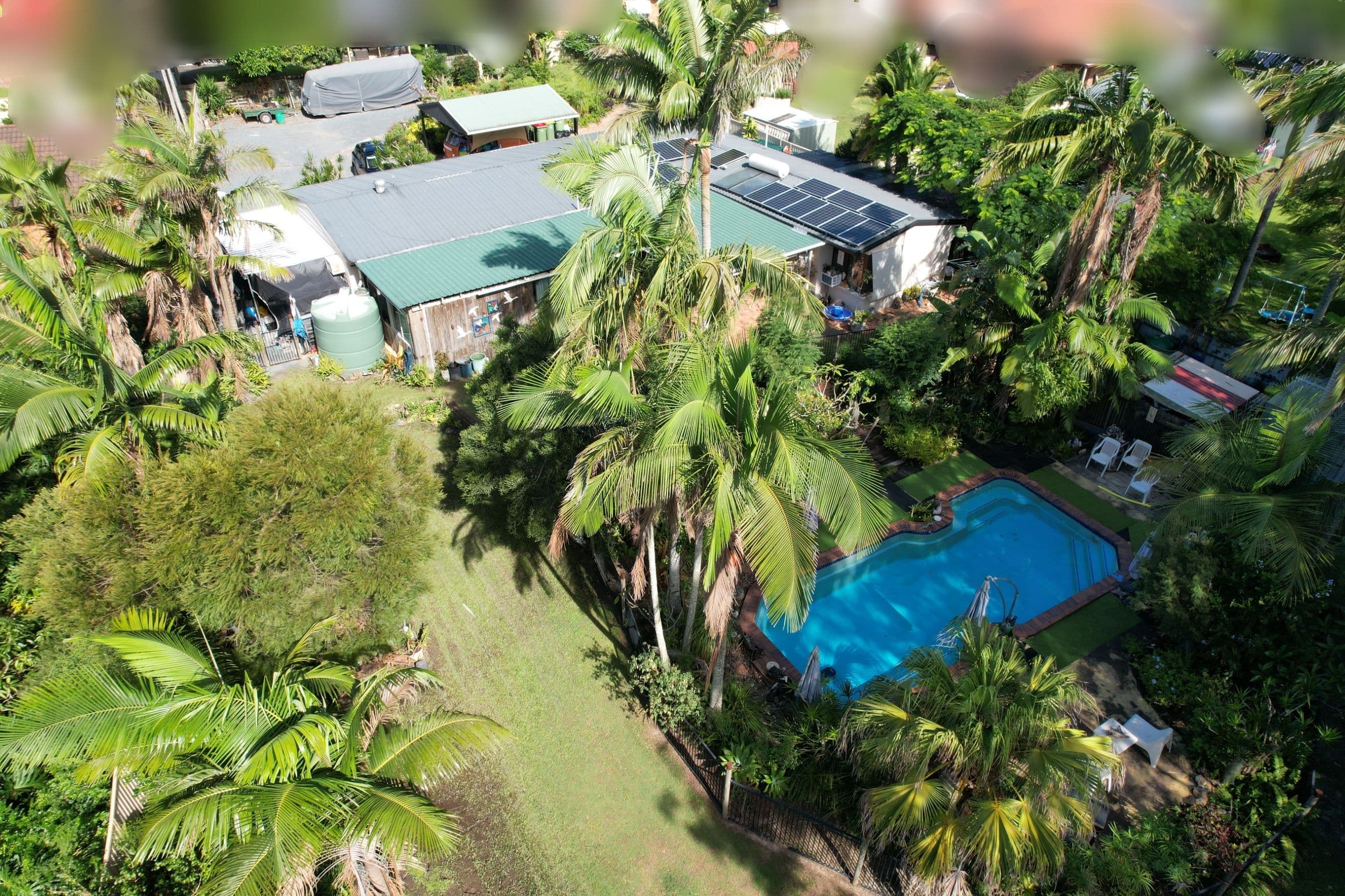 13 Whitian Drive, Carrara QLD 4211, Carrara - Thumbnail 3
