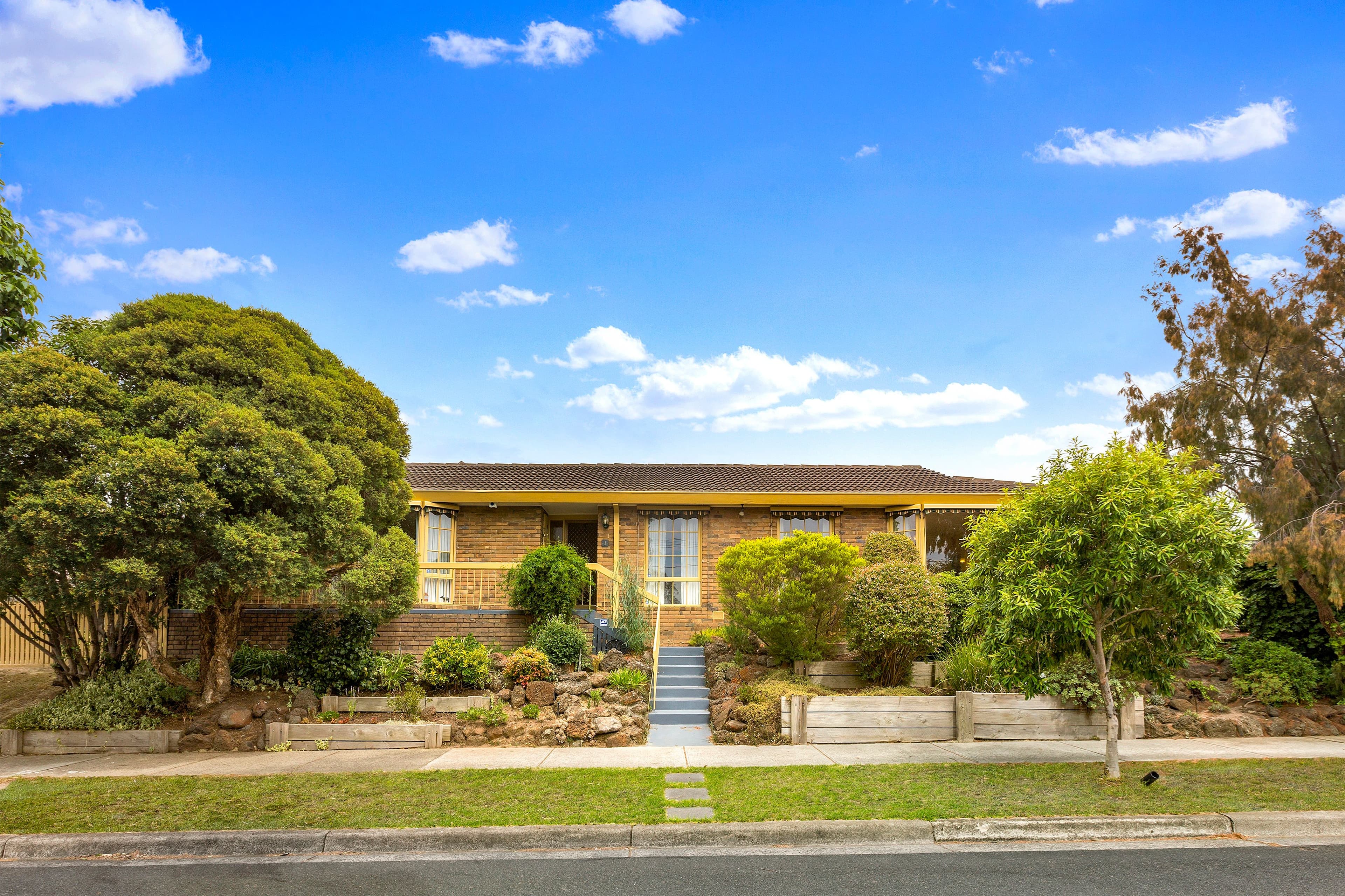 1 Cottonwood Avenue, Vermont South VIC 3133, Vermont South - Image 1