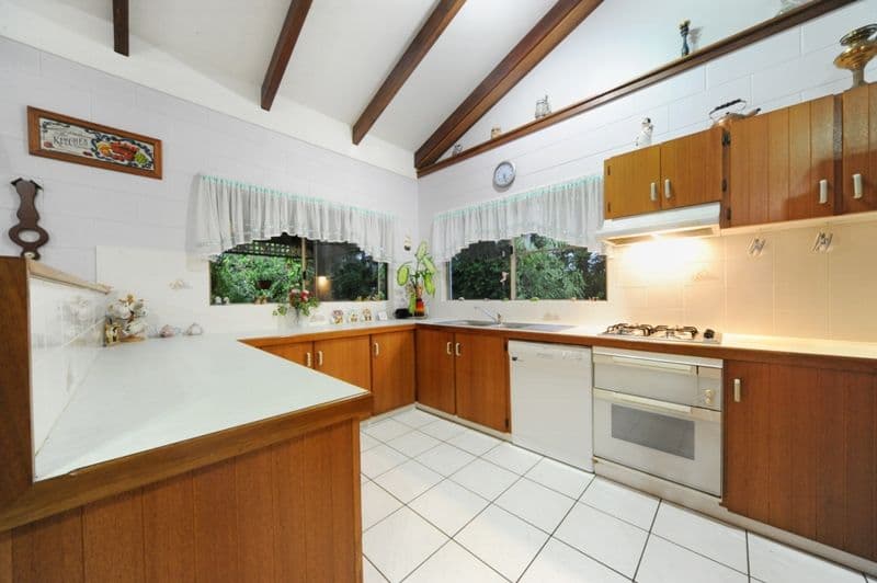 14 Muruk Crescent, JUBILEE POCKET QLD 4802, Jubilee Pocket - Thumbnail 2