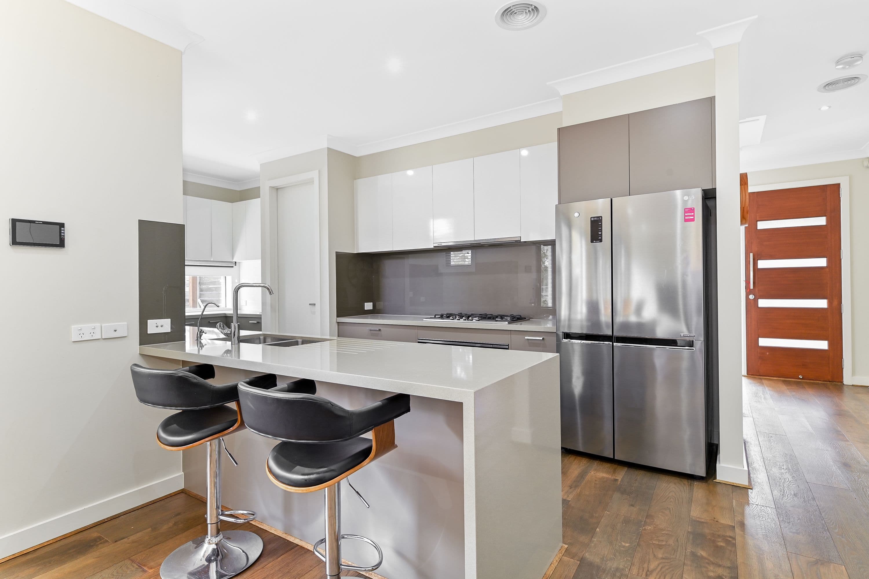 1 Arianne Road, Glen Waverley VIC 3150, Glen Waverley - Thumbnail 3