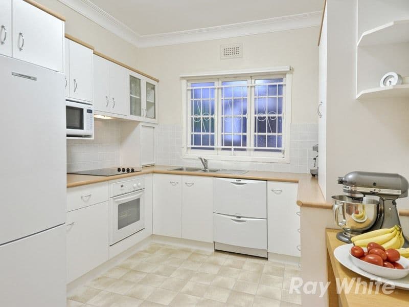 33 Vale Street, WAVELL HEIGHTS QLD 4012, Wavell Heights - Thumbnail 5