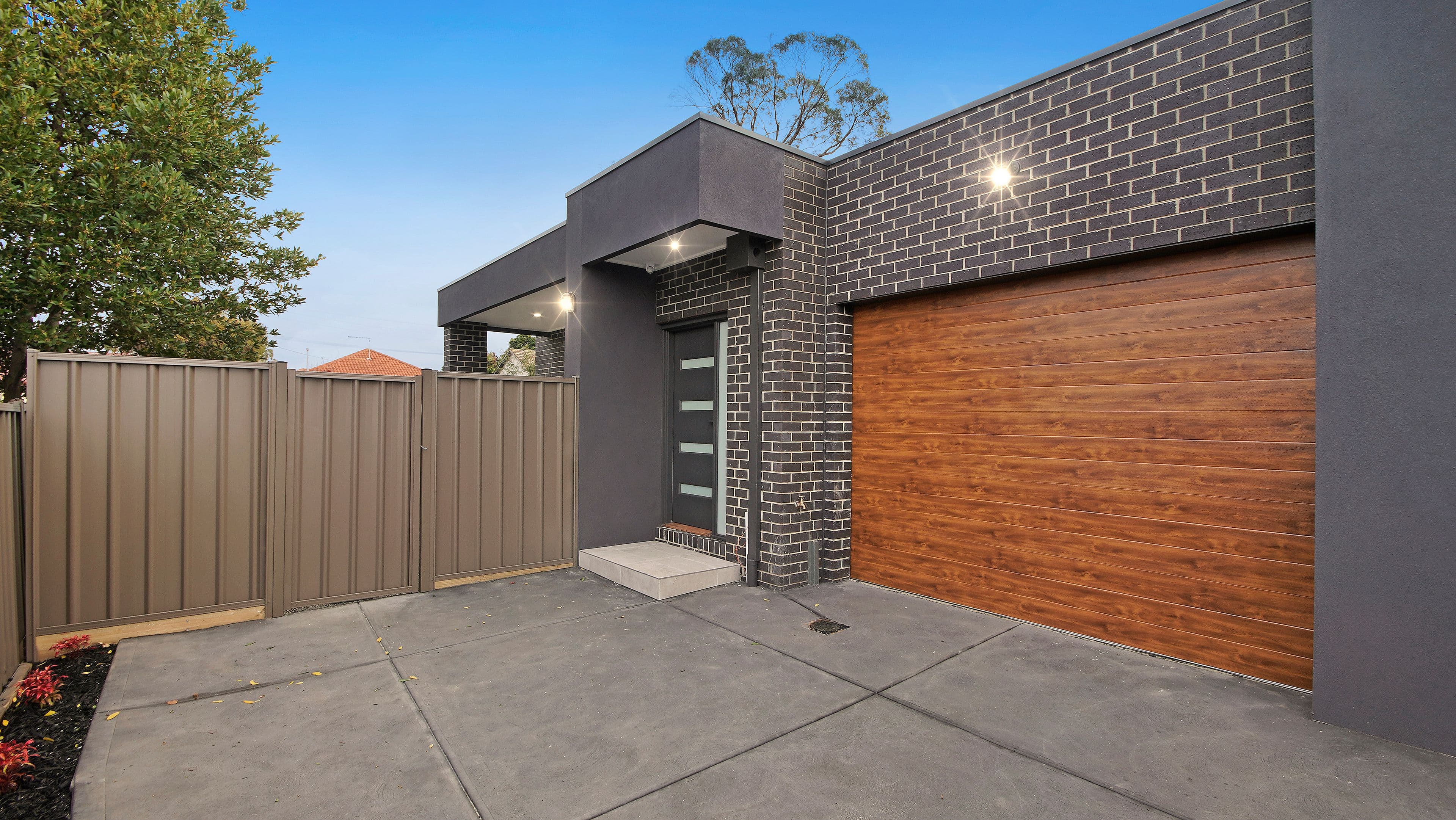 127 Natham Square, Swan View, Swan View - Image 1