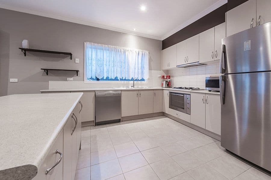 3 Brixton Place, Craigieburn VIC 3064, Craigieburn - Thumbnail 2