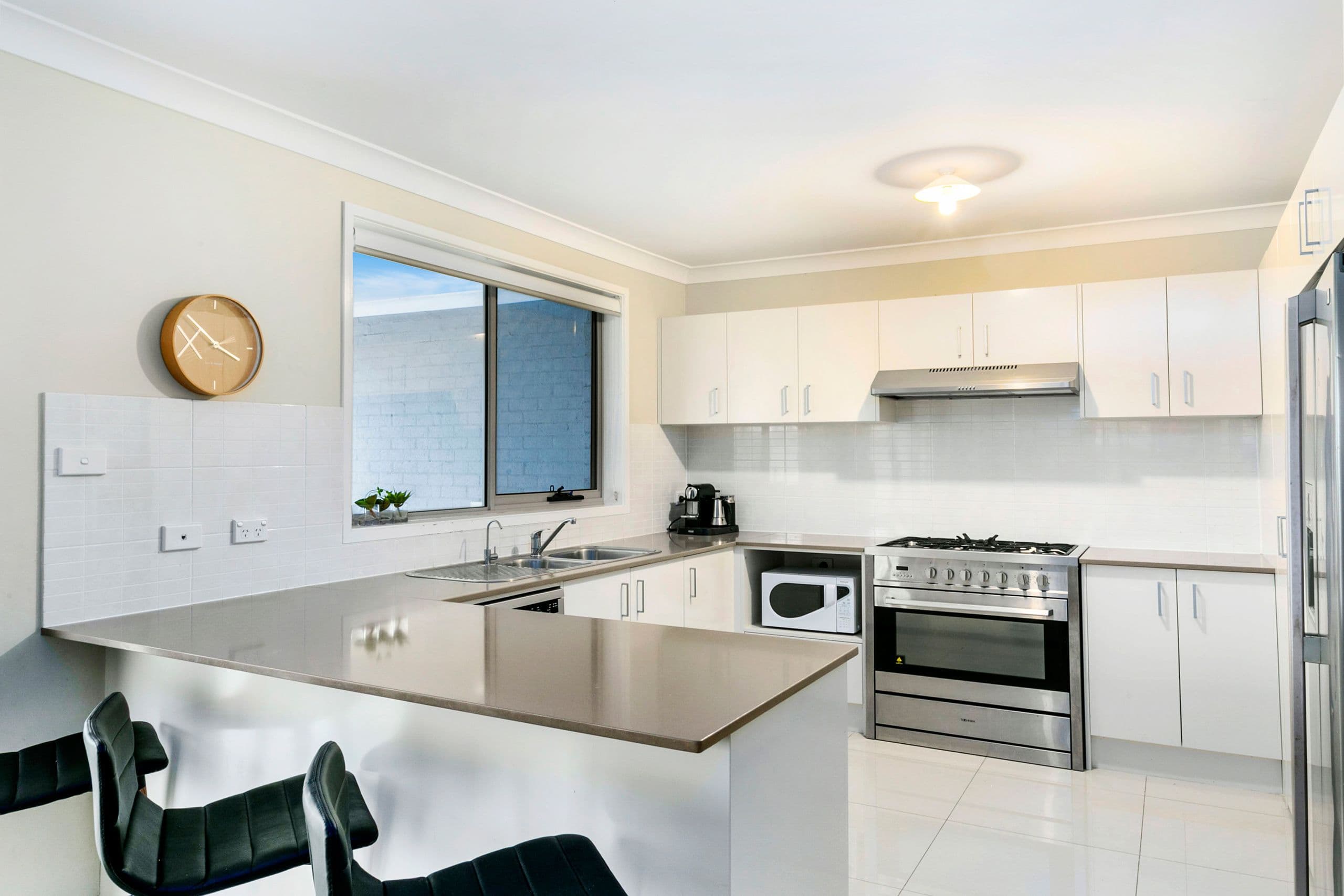 17 Huntingdale Close, Shell Cove - Thumbnail 3