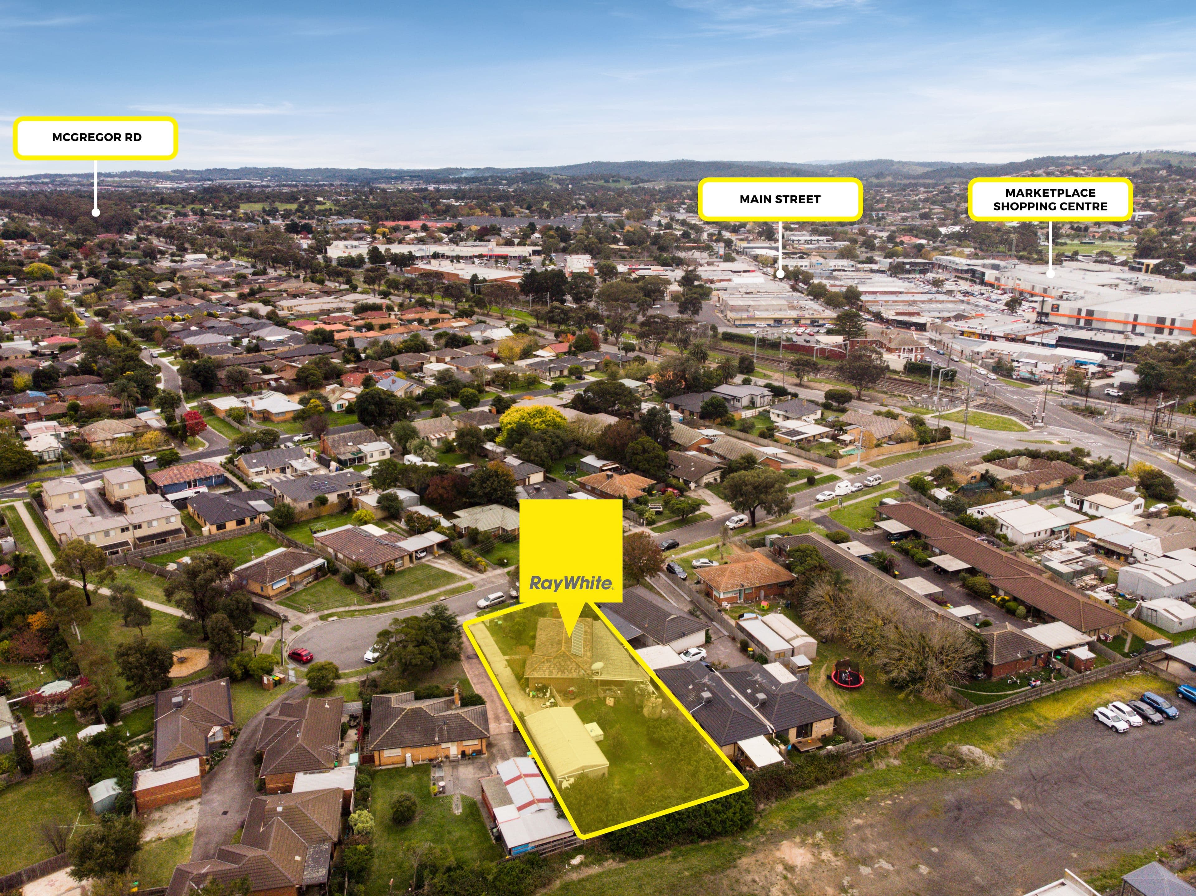 10 Charles Street, Pakenham VIC 3810, Pakenham - Thumbnail 2