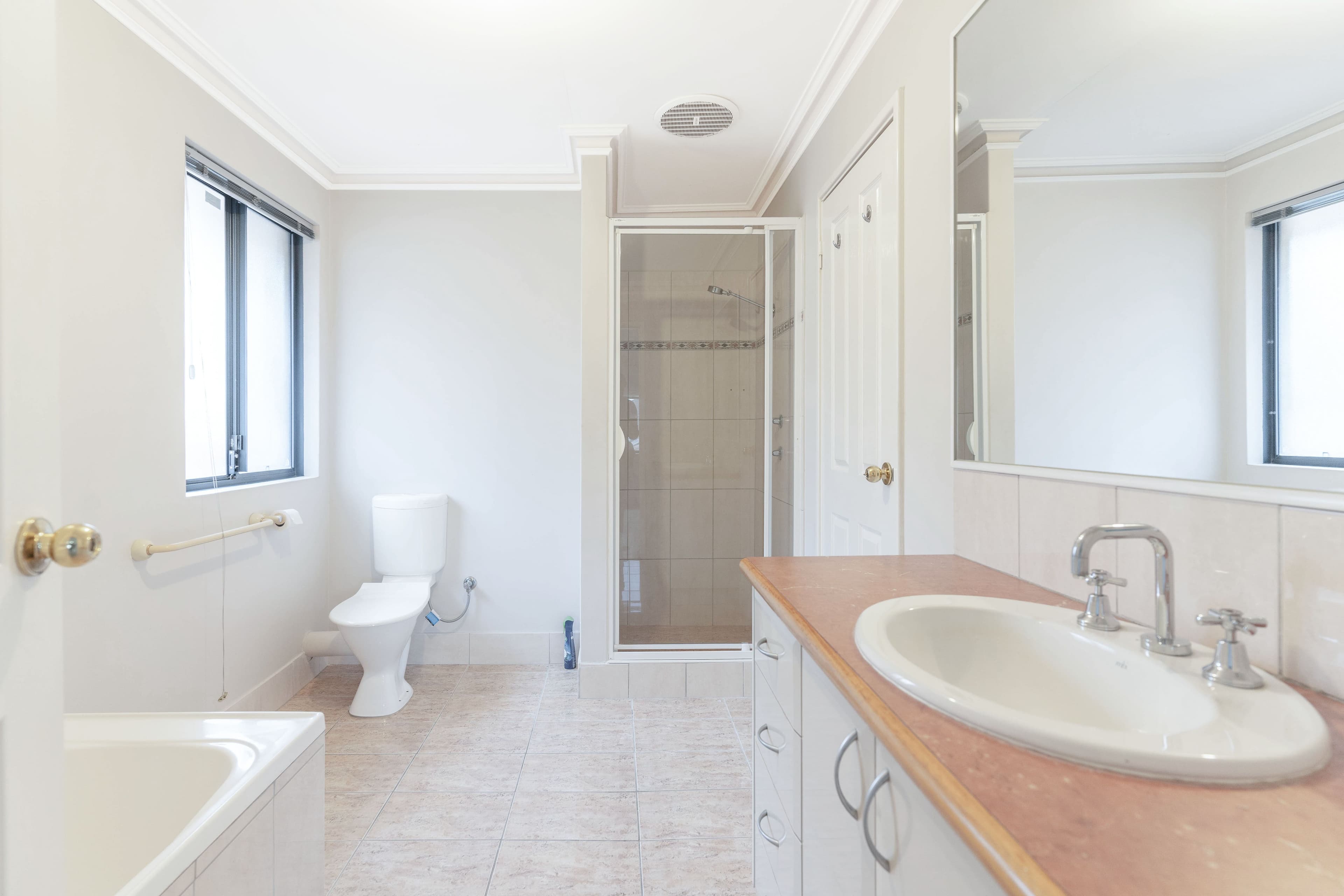 37 Ravenswood Drive, Nollamara WA 6061, Nollamara - Thumbnail 7
