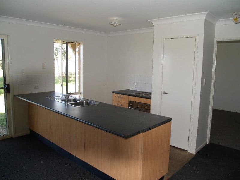 14 Bradley Court, LAIDLEY QLD 4341, Laidley Heights - Thumbnail 6