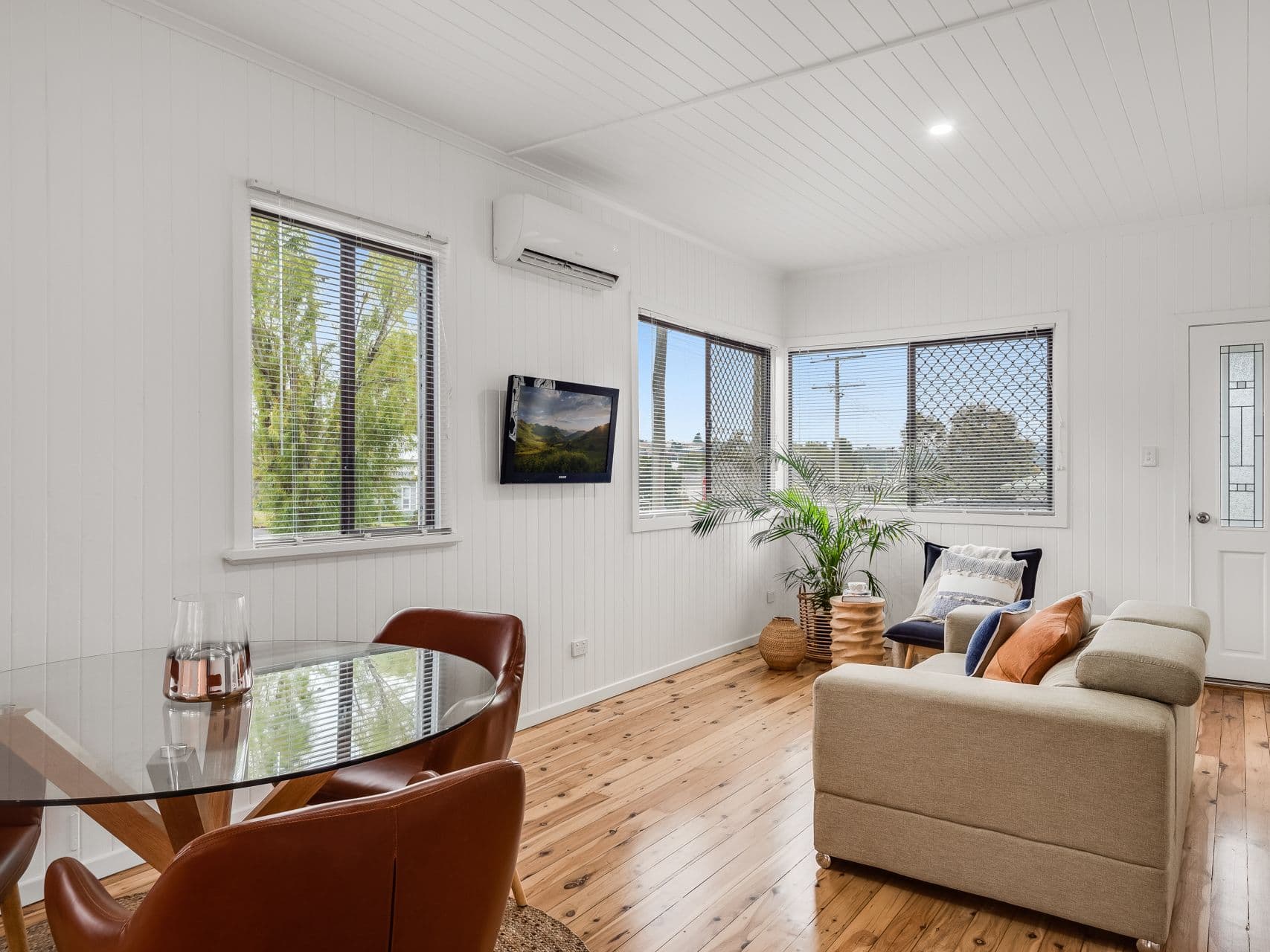 22 Roseberry Street, North Toowoomba QLD 4350, North Toowoomba - Thumbnail 2