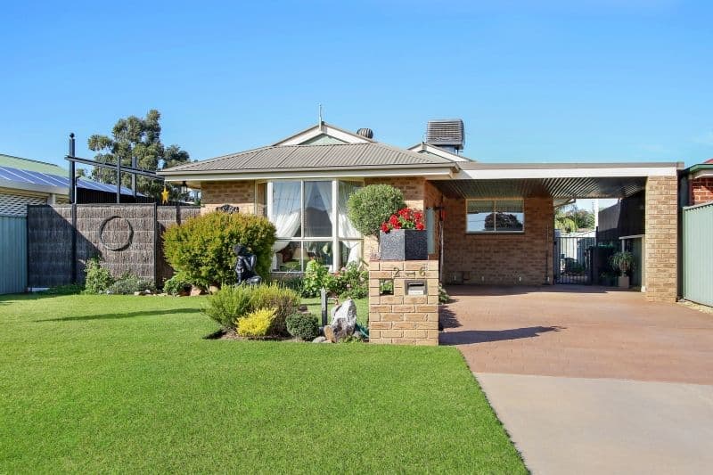 6 Heyington Place, Yarrawonga VIC 3730, Yarrawonga - Image 1