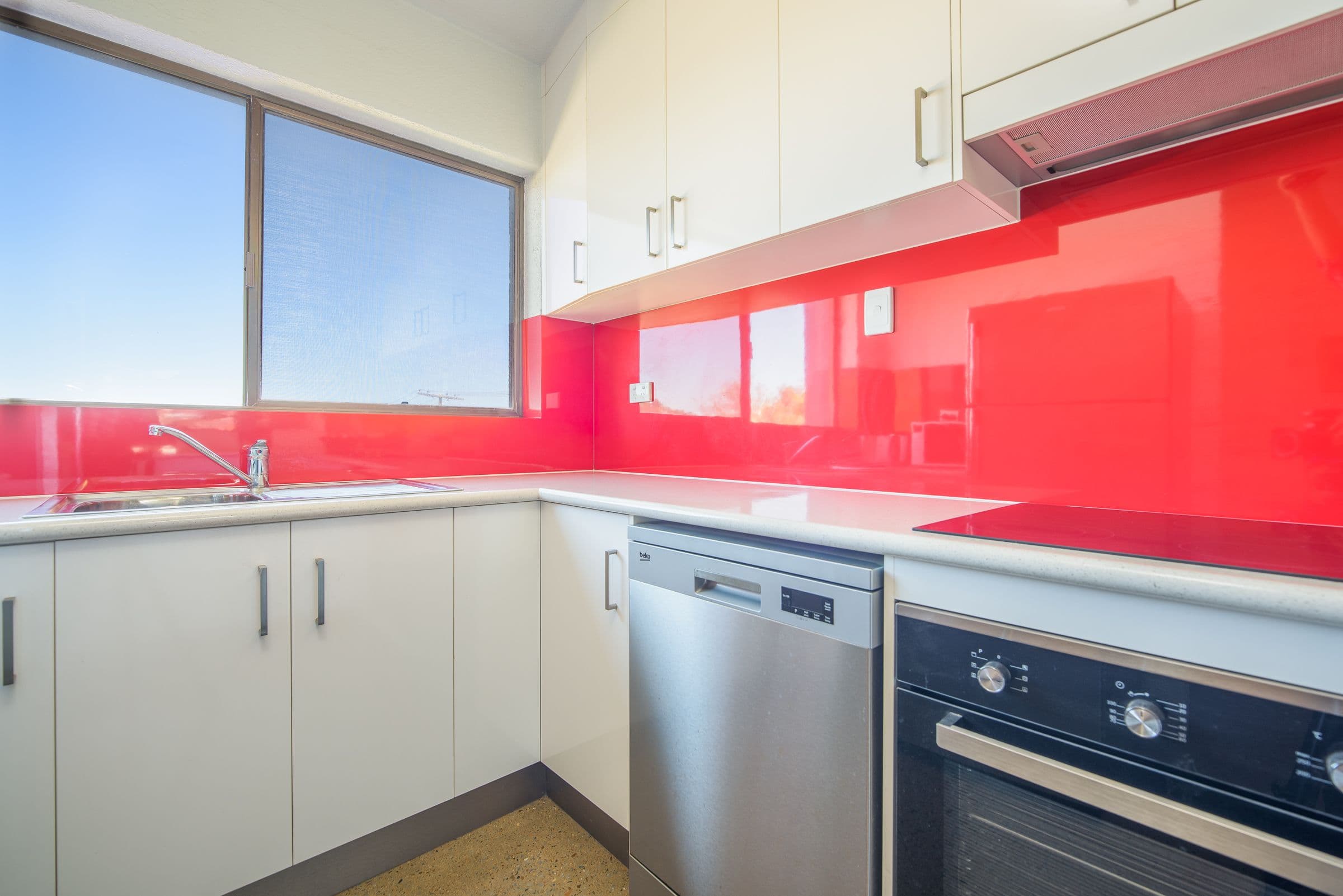 8 Roseberry Street, Gladstone Central QLD 4680, Gladstone Central - Thumbnail 2