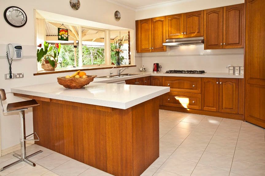17 Atheldene Drive, GLEN WAVERLEY VIC 3150, Glen Waverley - Thumbnail 2
