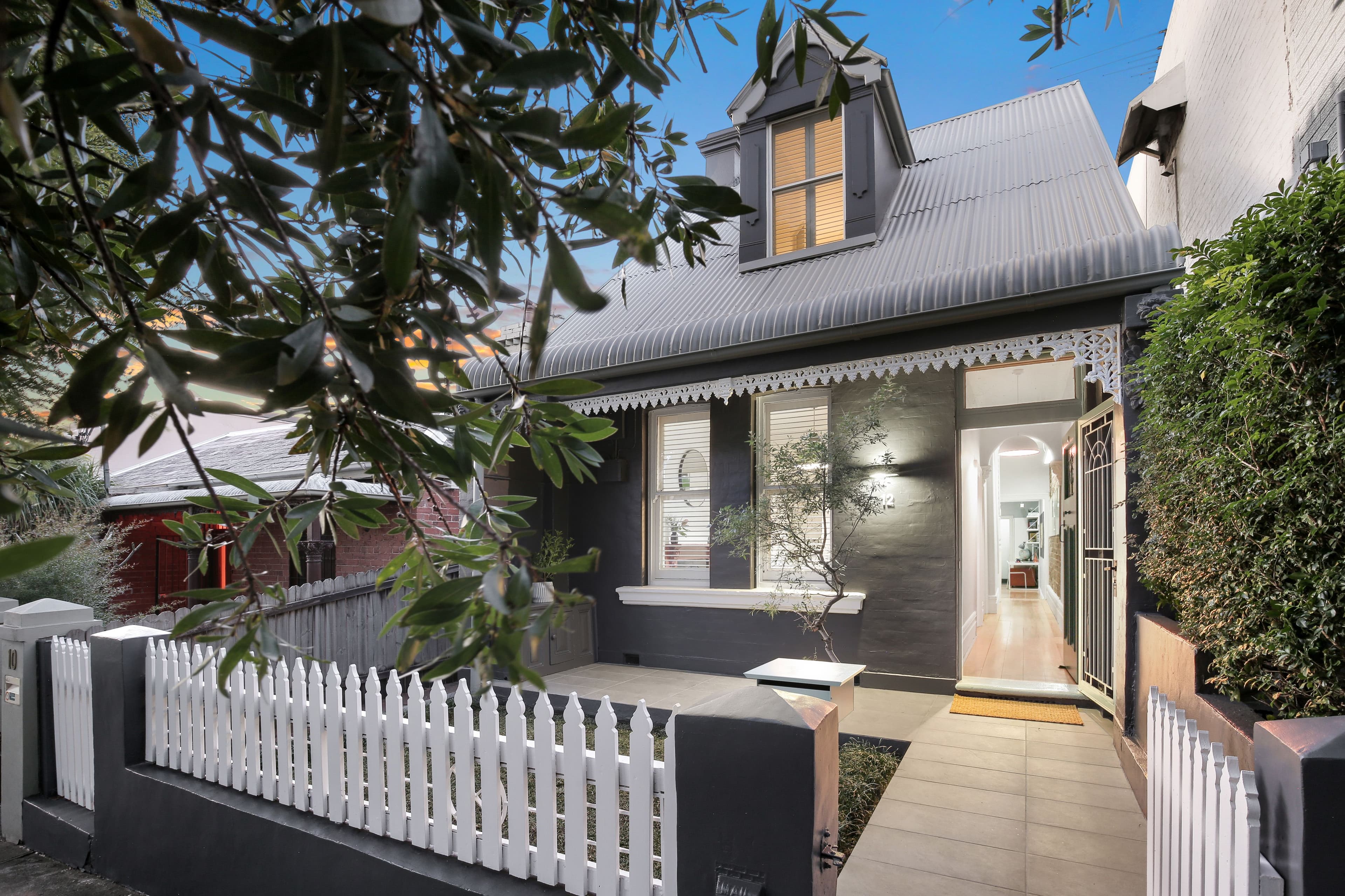 12 Gilpin Street, Camperdown - Image 1
