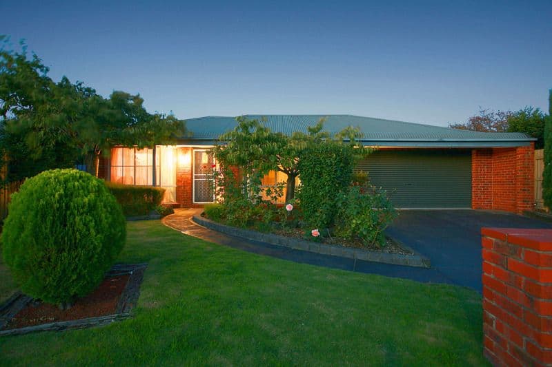 17 Wildwood Court, CRANBOURNE NORTH VIC 3977, Cranbourne North - Image 1
