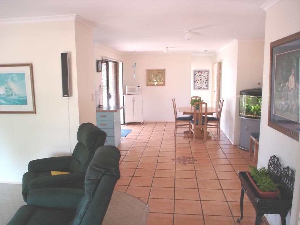 8 Gumtree Drive, KINGAROY QLD 4610, Kingaroy - Thumbnail 2