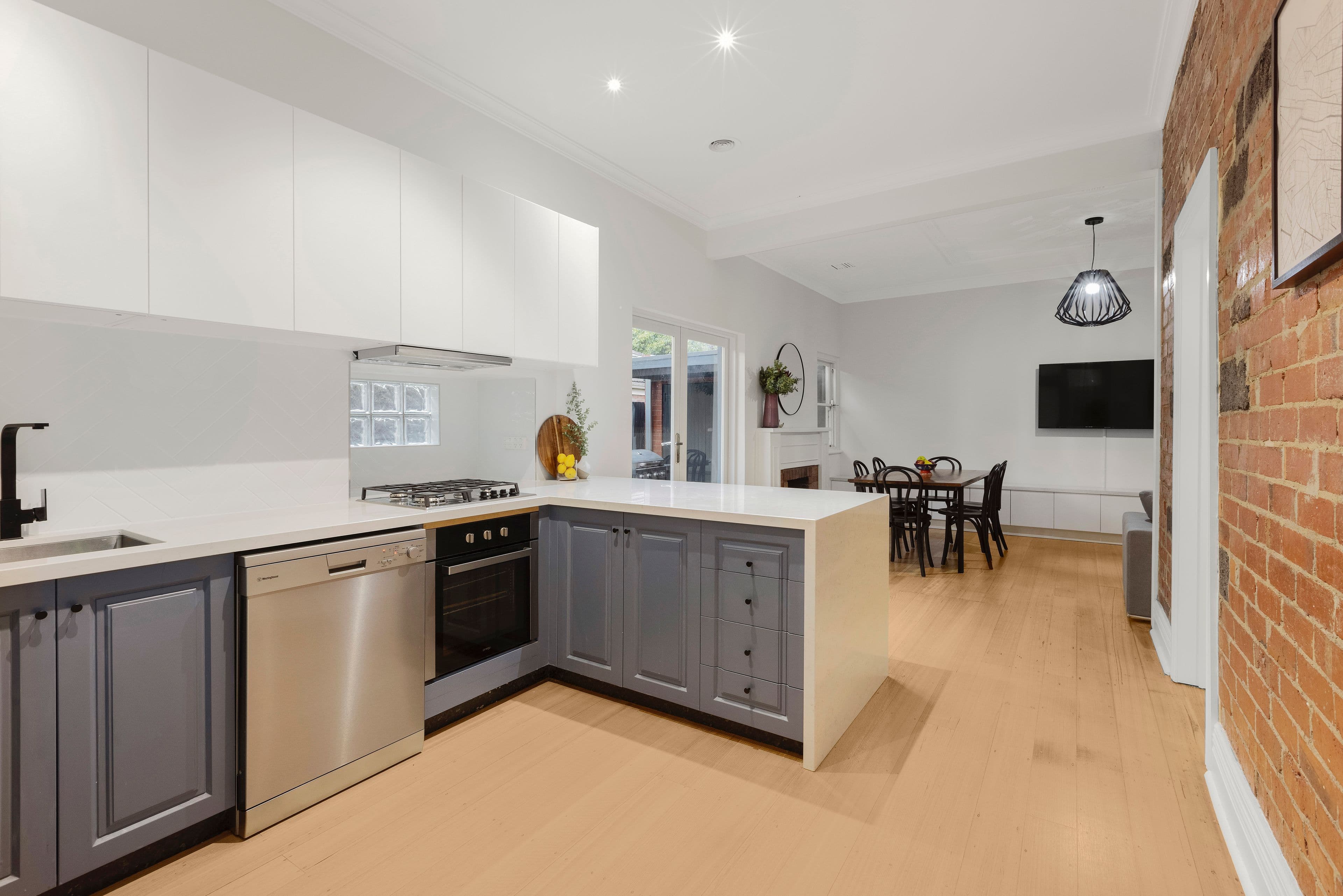 347 Koornang Road, Ormond VIC 3204, Ormond - Thumbnail 3